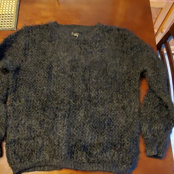 Fuzzy sweater xl - Picture 1 of 3
